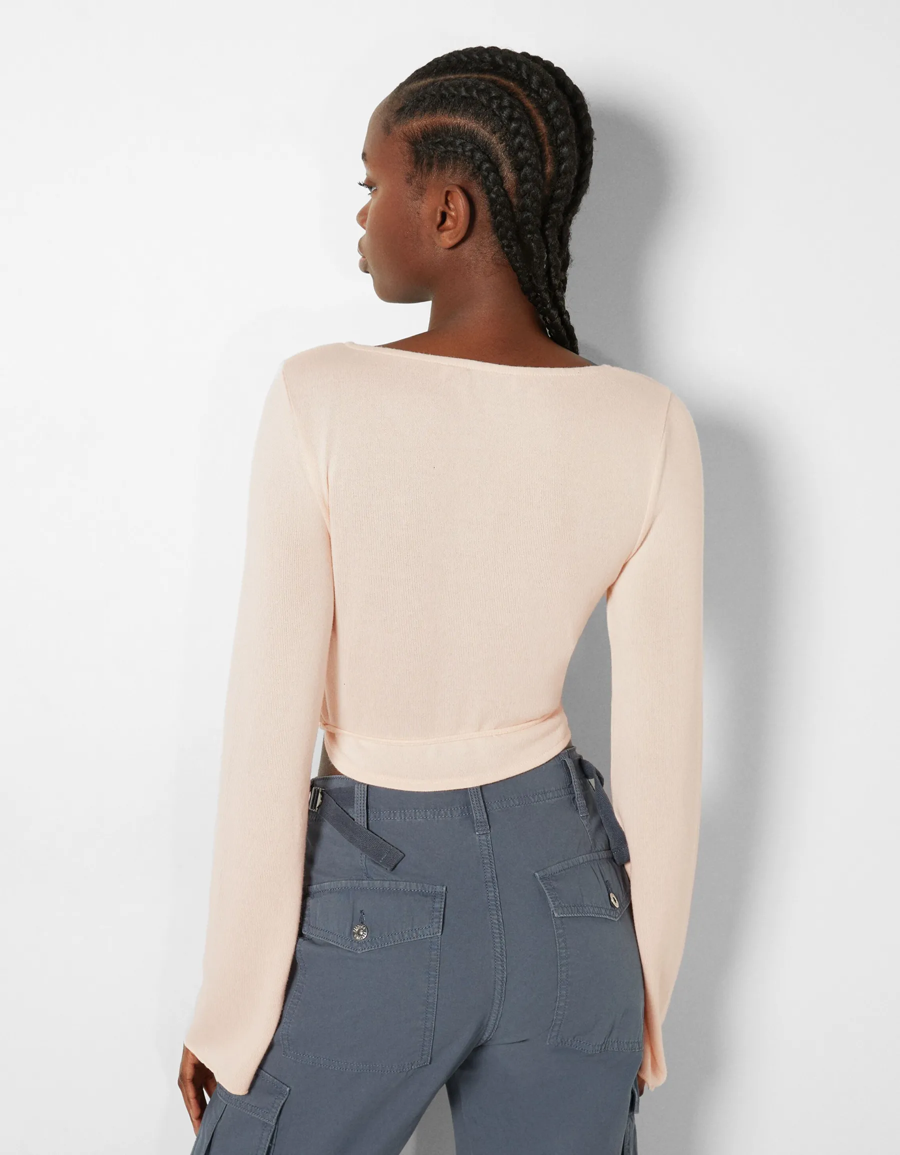 BERSHKA Top manches longues nœud décolleté croisé Rose Best Sale