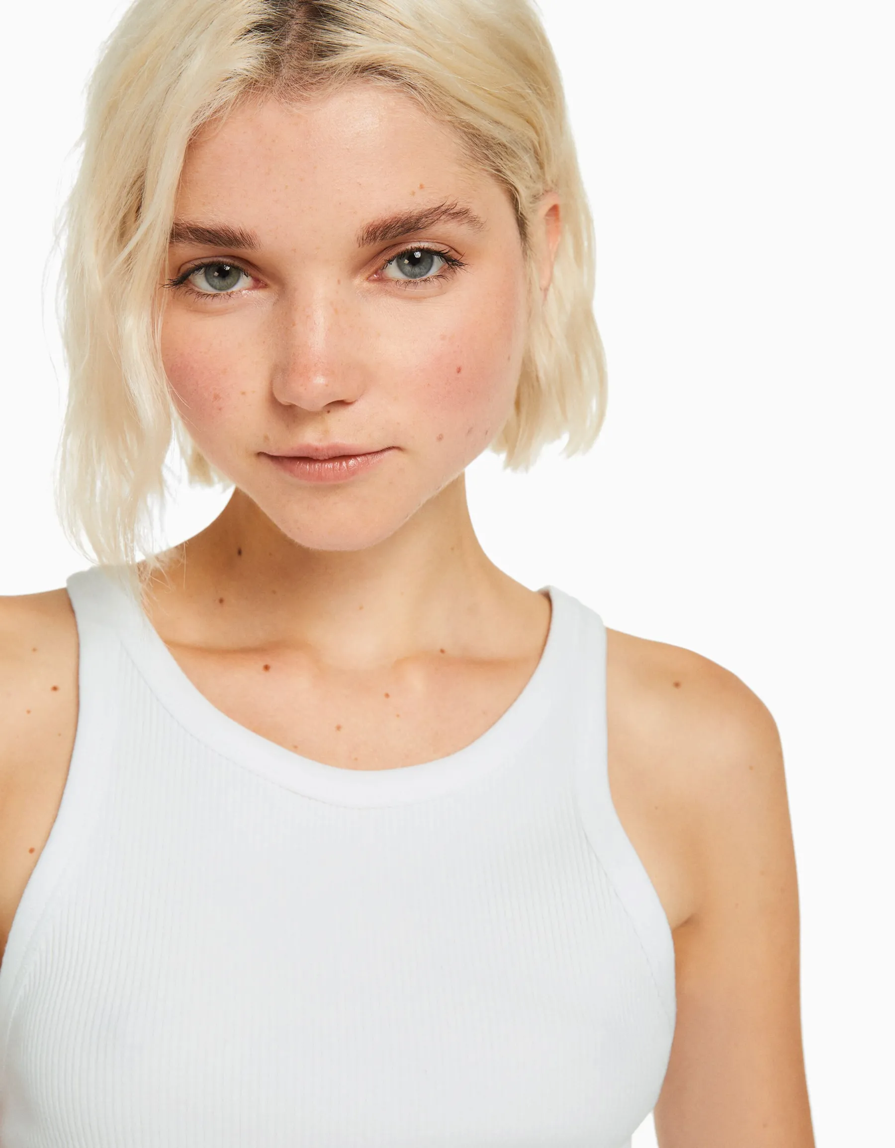 BERSHKA Top sans manches bord-côte Blanc cassé Discount