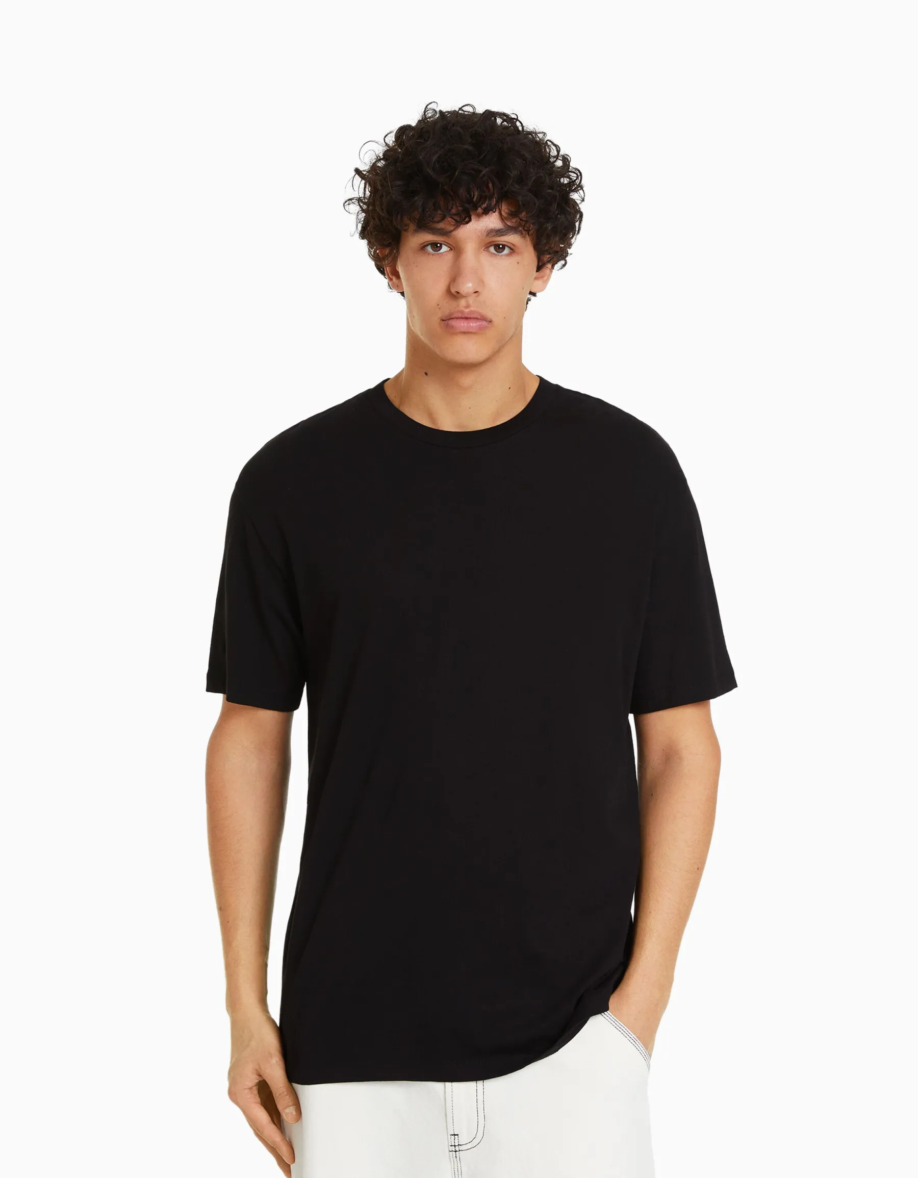 BERSHKA T-shirt manches courtes regular fit Noir Outlet