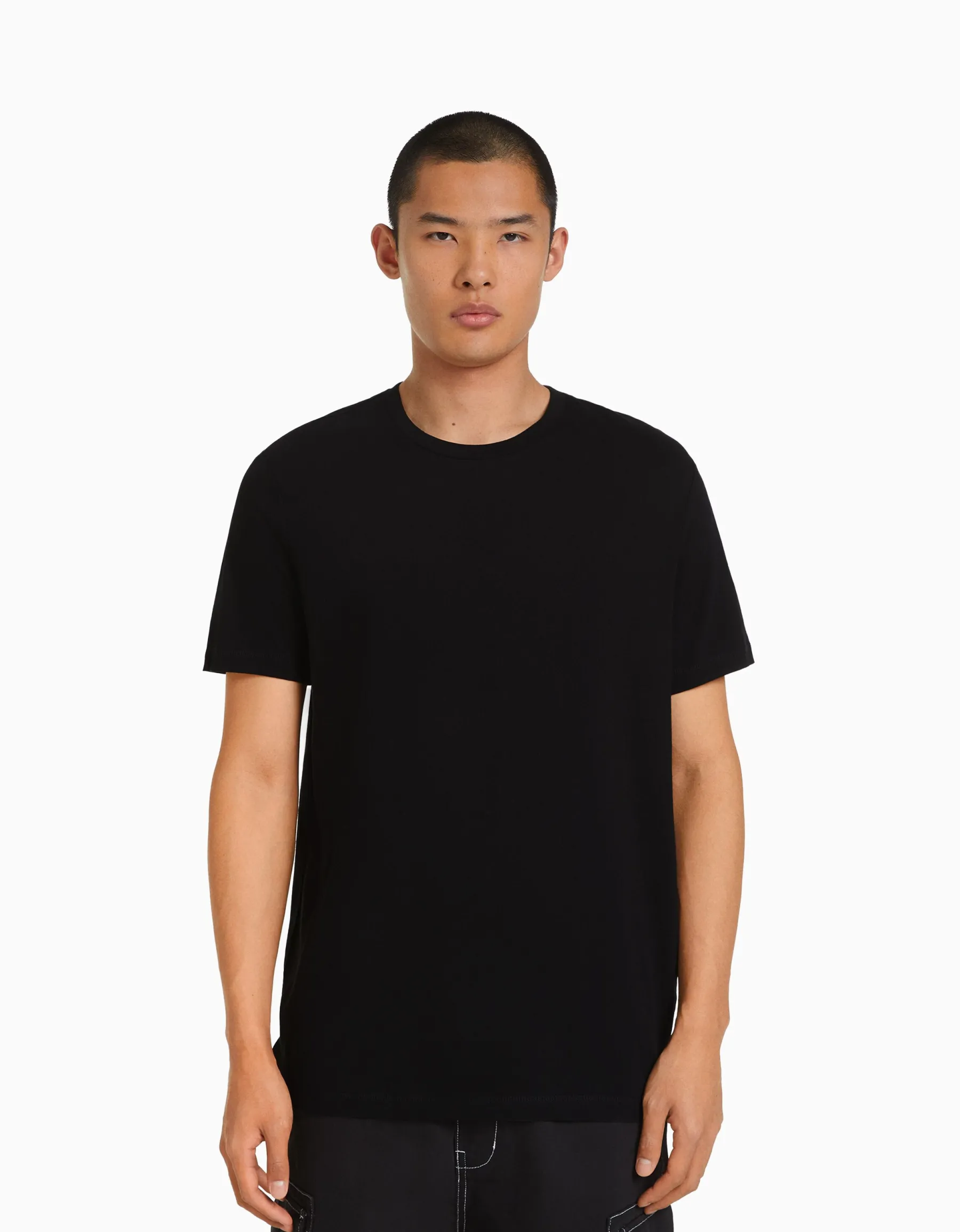 BERSHKA T-shirt manches courtes regular fit Noir Outlet