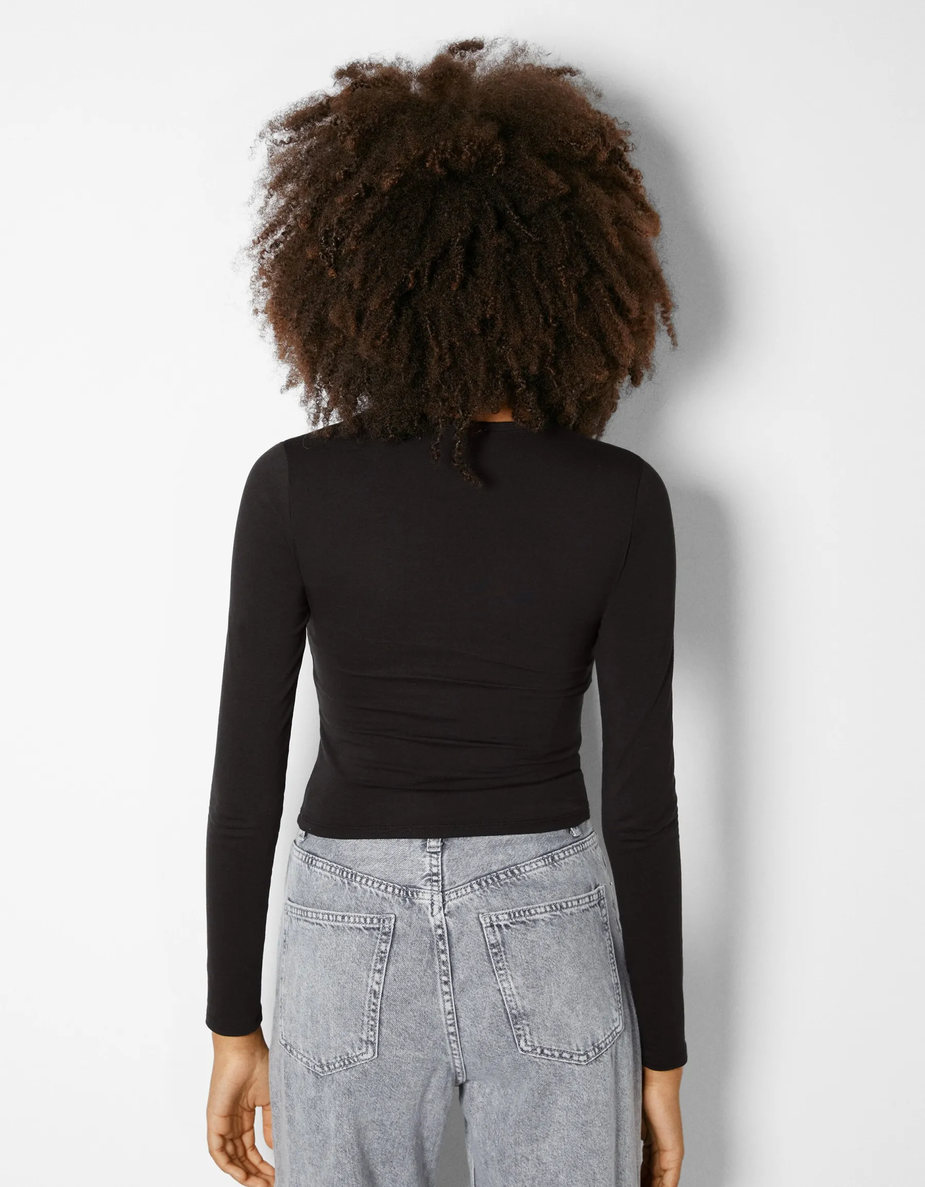 BERSHKA T-shirt manches longues bord-côte Noir Outlet