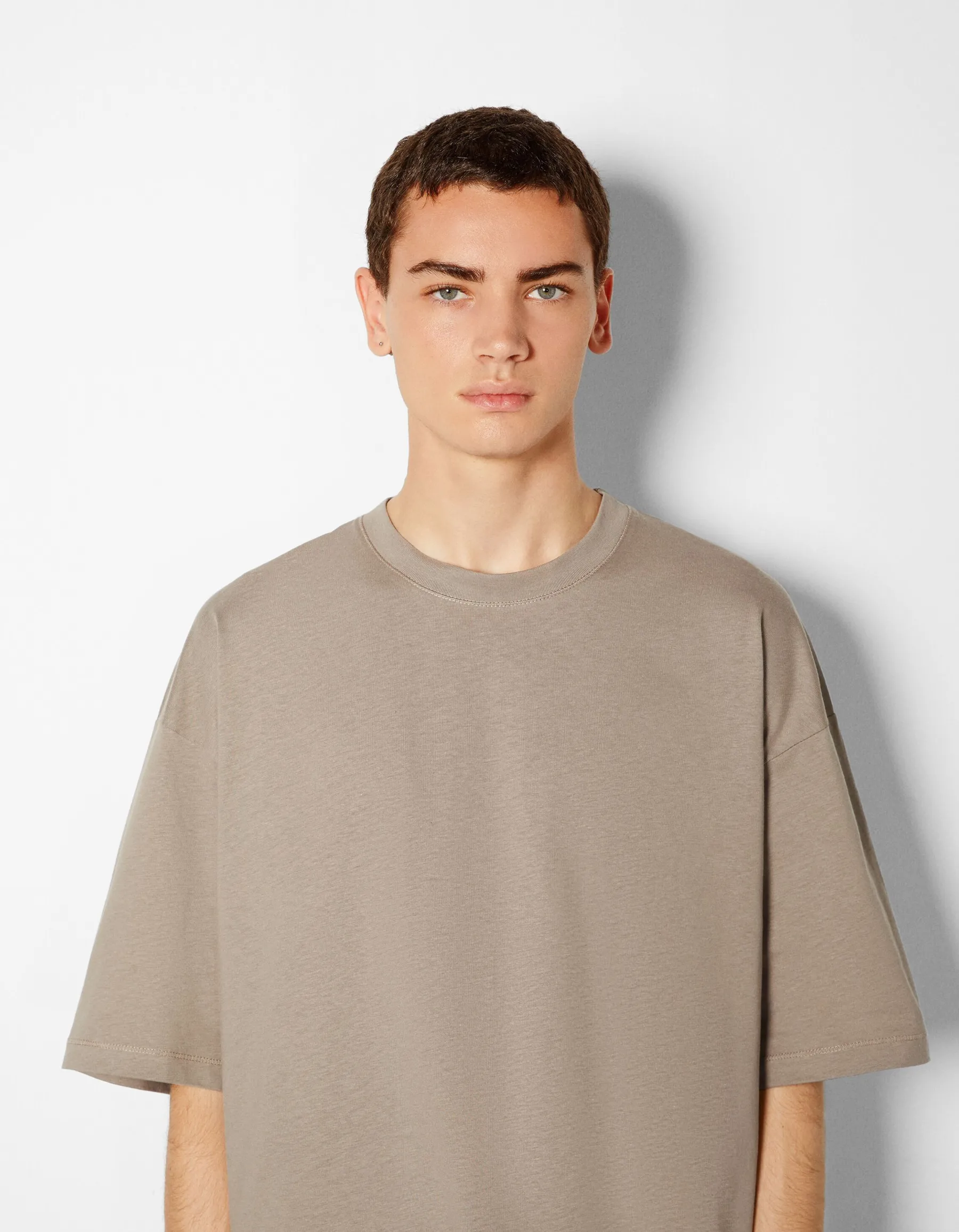 BERSHKA T-shirt oversize à manches courtes Gris Cheap