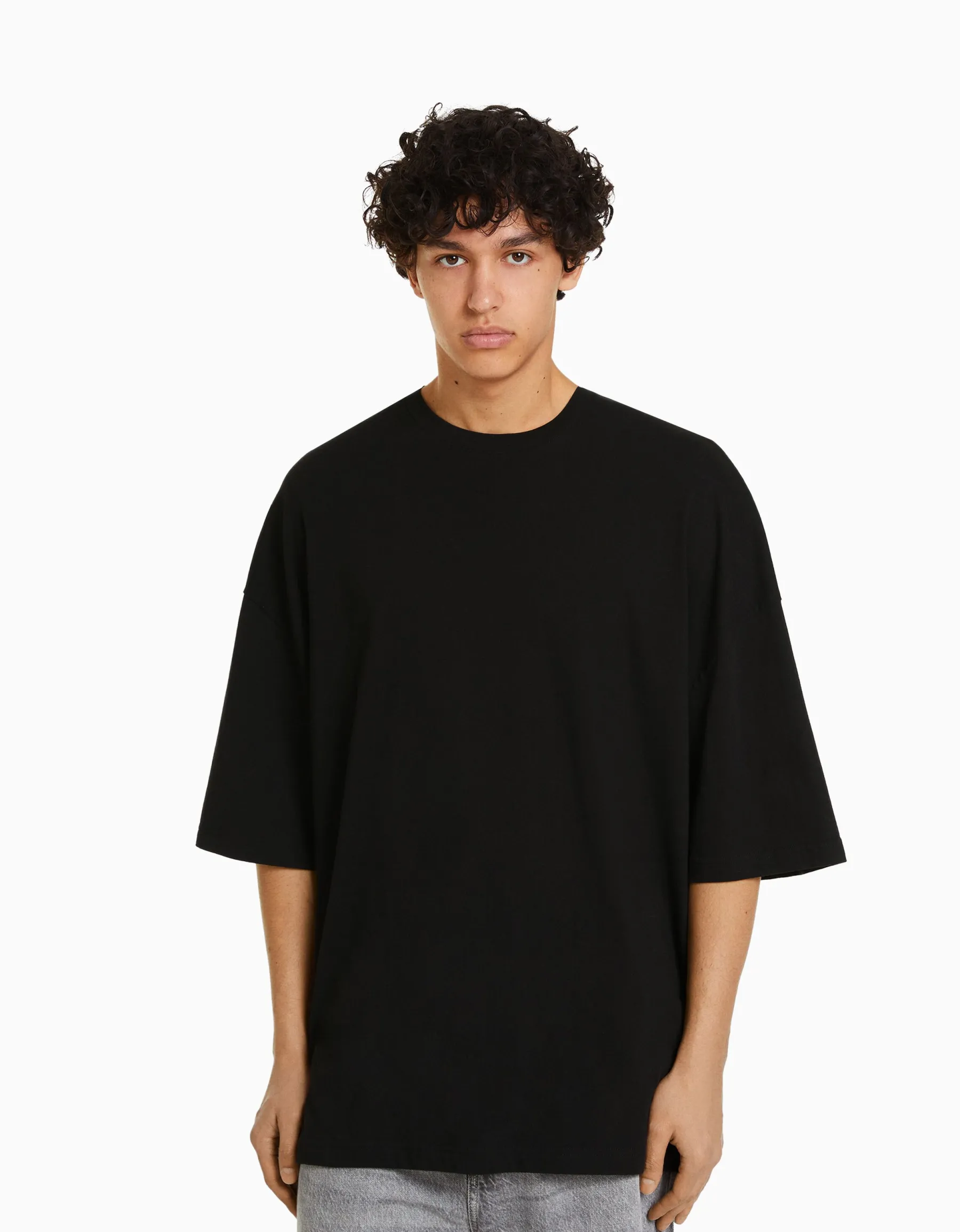 BERSHKA T-shirt oversize à manches courtes Noir Flash Sale