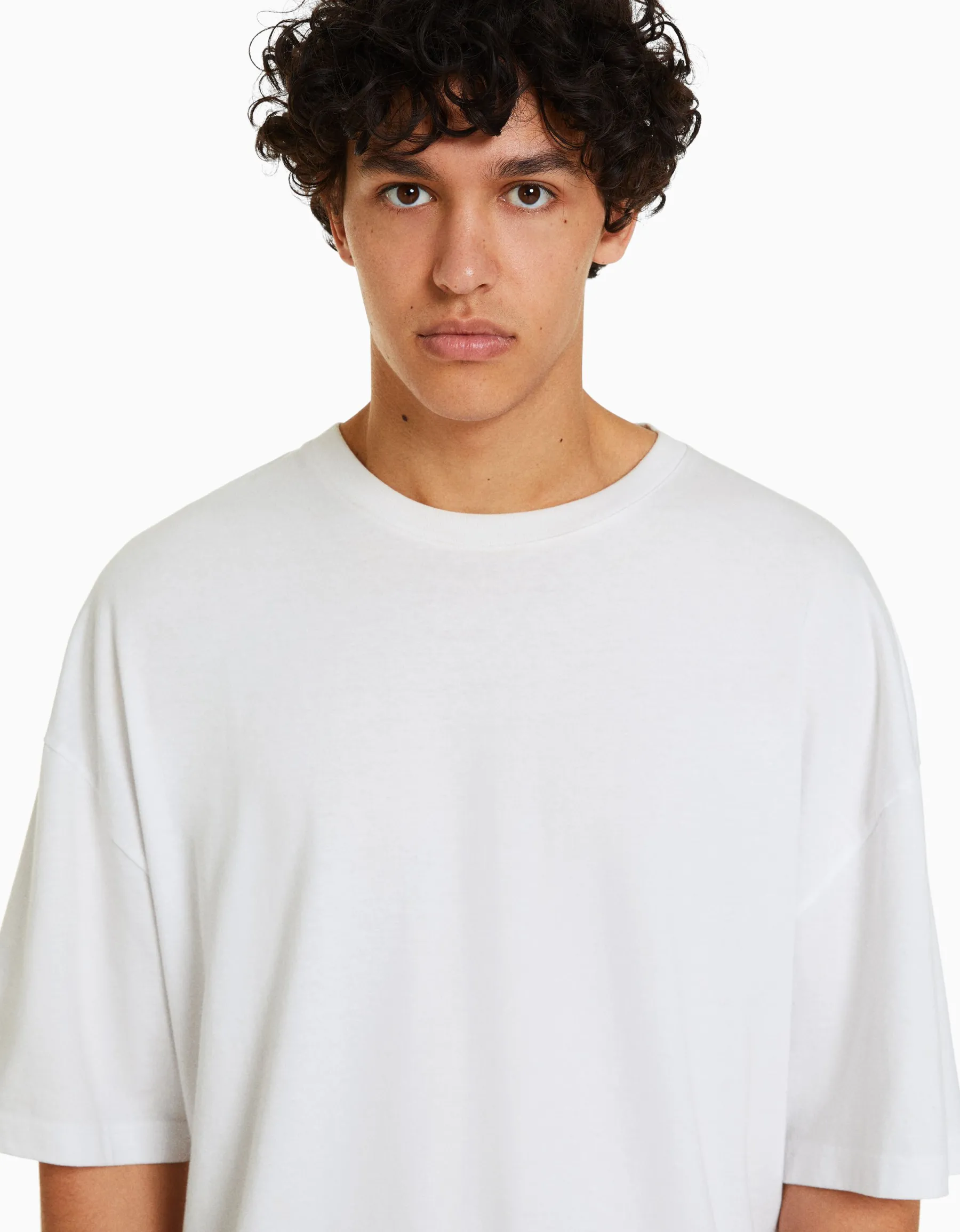 BERSHKA T-shirt oversize à manches courtes Blanc Online
