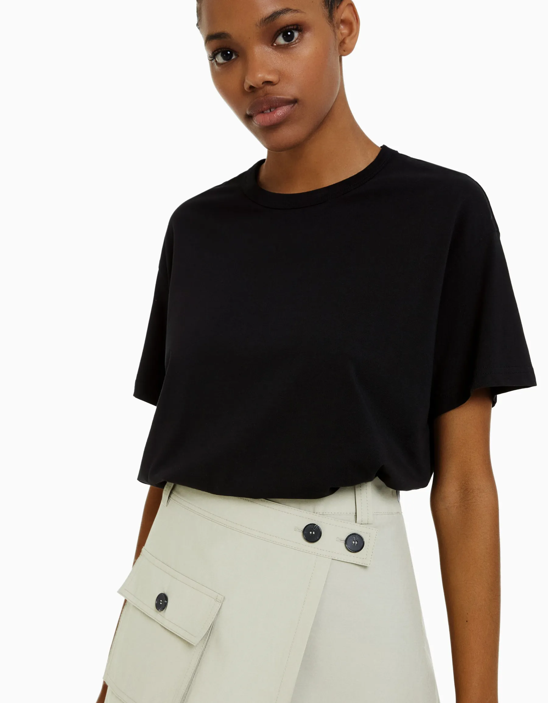 BERSHKA T-shirt oversize à manches courtes Noir Shop