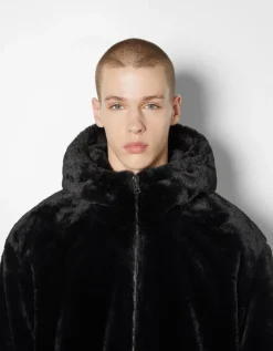 BERSHKA Veste polaire à capuche Noir Hot